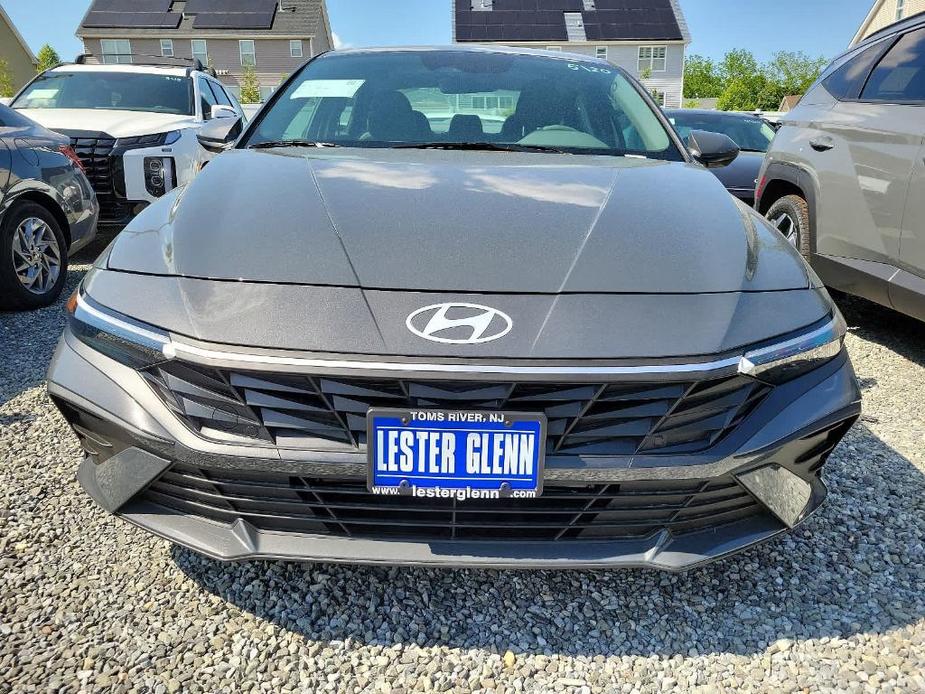 new 2024 Hyundai Elantra car, priced at $25,320