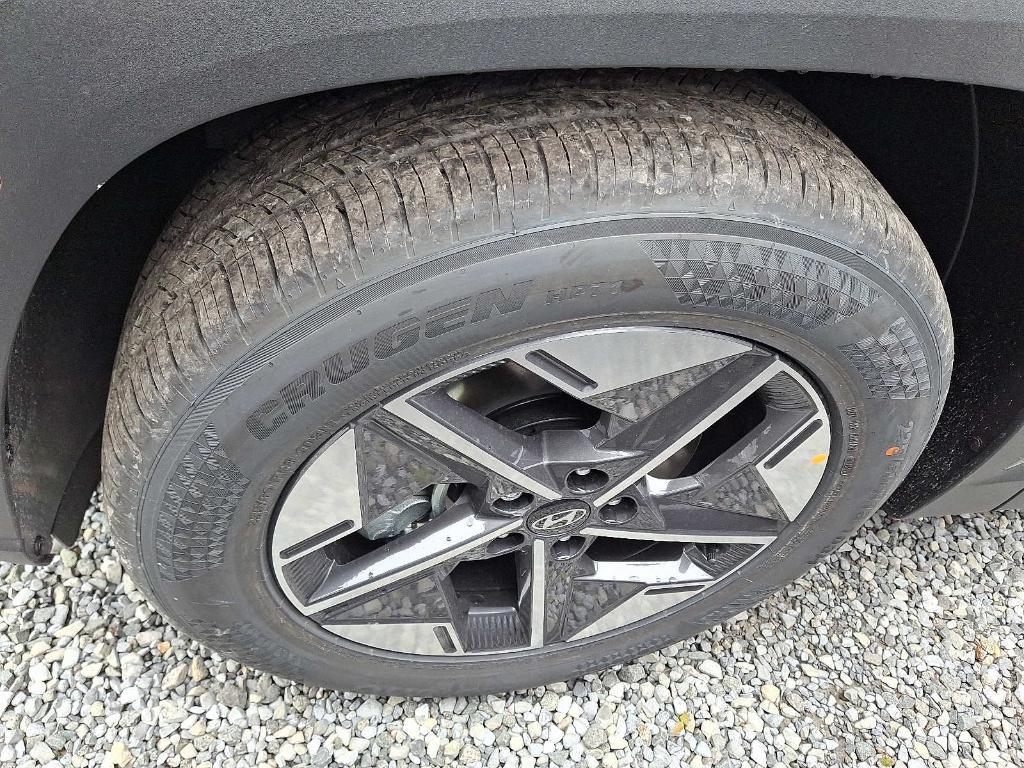 new 2025 Hyundai Tucson car, priced at $30,880