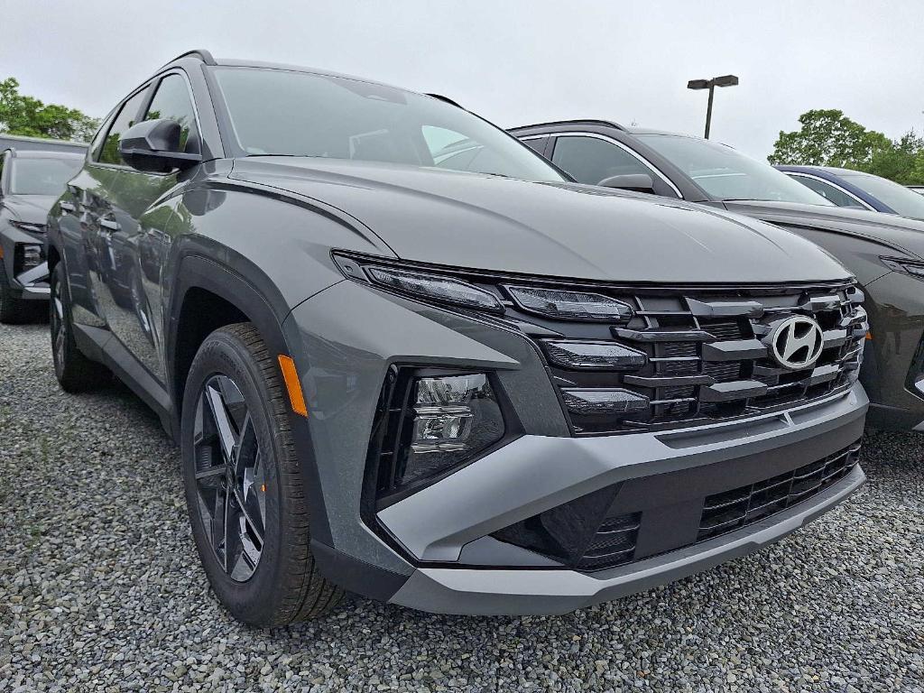 new 2025 Hyundai Tucson car, priced at $30,880