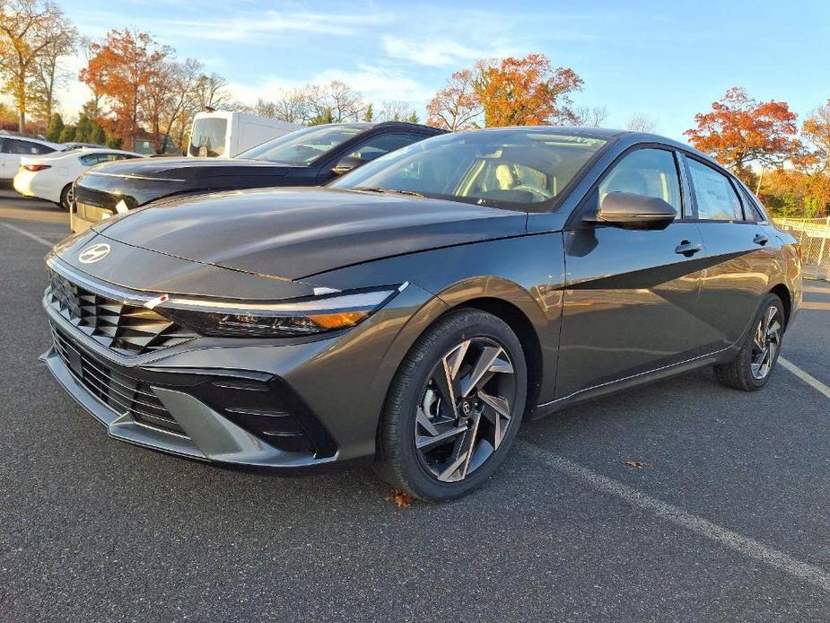 new 2025 Hyundai Elantra car, priced at $28,190