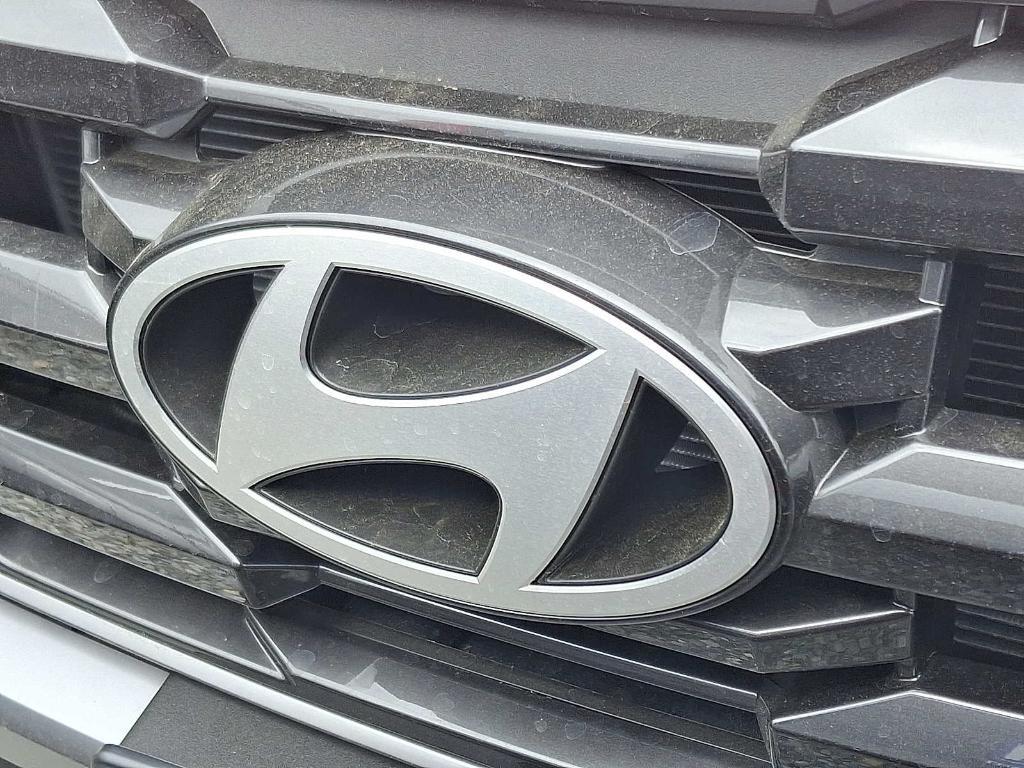 new 2025 Hyundai Tucson car, priced at $37,000