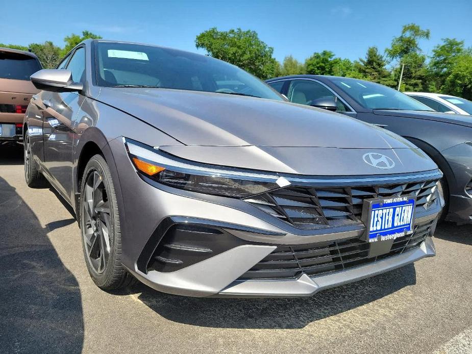 new 2024 Hyundai Elantra car, priced at $26,985