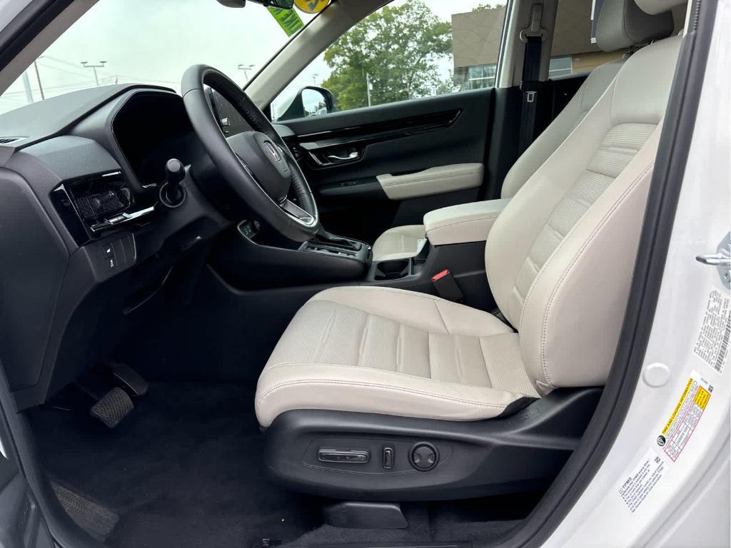 used 2023 Honda CR-V car, priced at $34,555