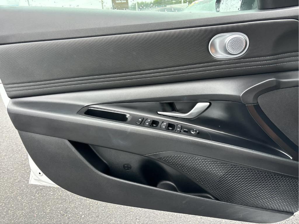 used 2022 Hyundai Elantra car, priced at $18,737
