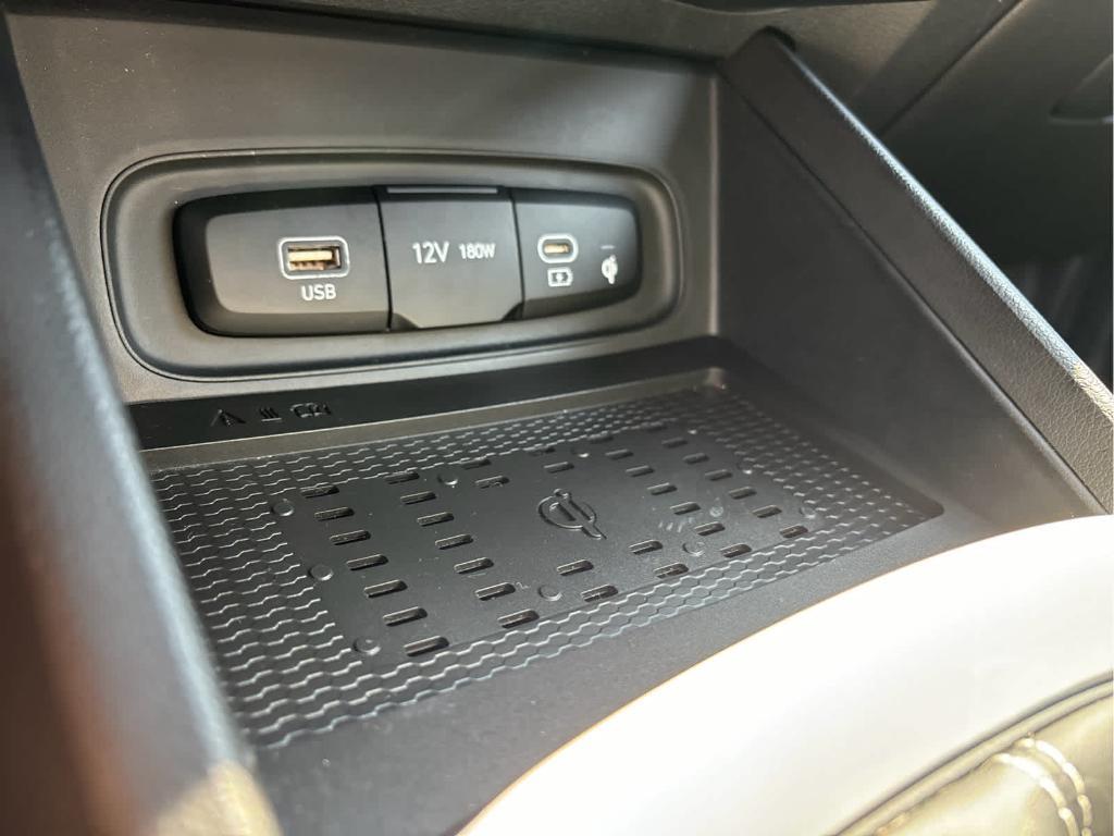 used 2023 Hyundai Venue car, priced at $18,475
