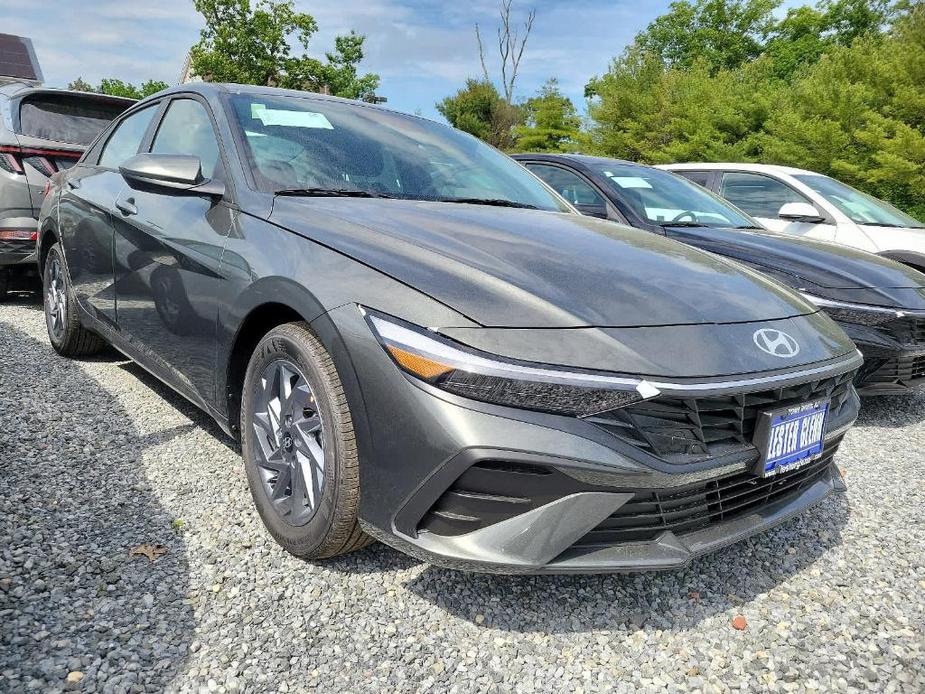 new 2024 Hyundai Elantra car, priced at $25,300