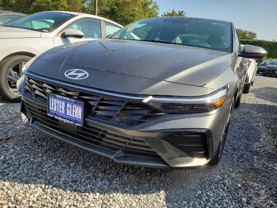 new 2024 Hyundai Elantra car, priced at $26,890