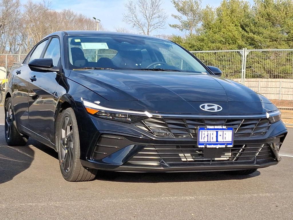 new 2025 Hyundai Elantra car, priced at $26,255