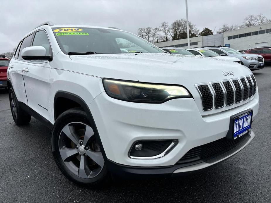 used 2019 Jeep Cherokee car, priced at $15,769