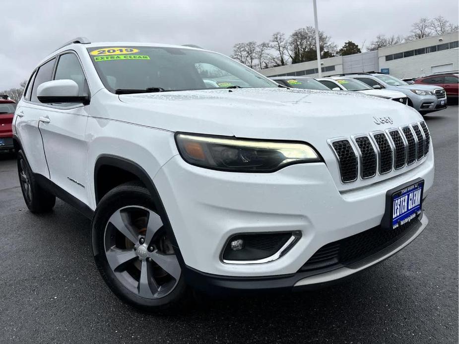 used 2019 Jeep Cherokee car, priced at $15,992