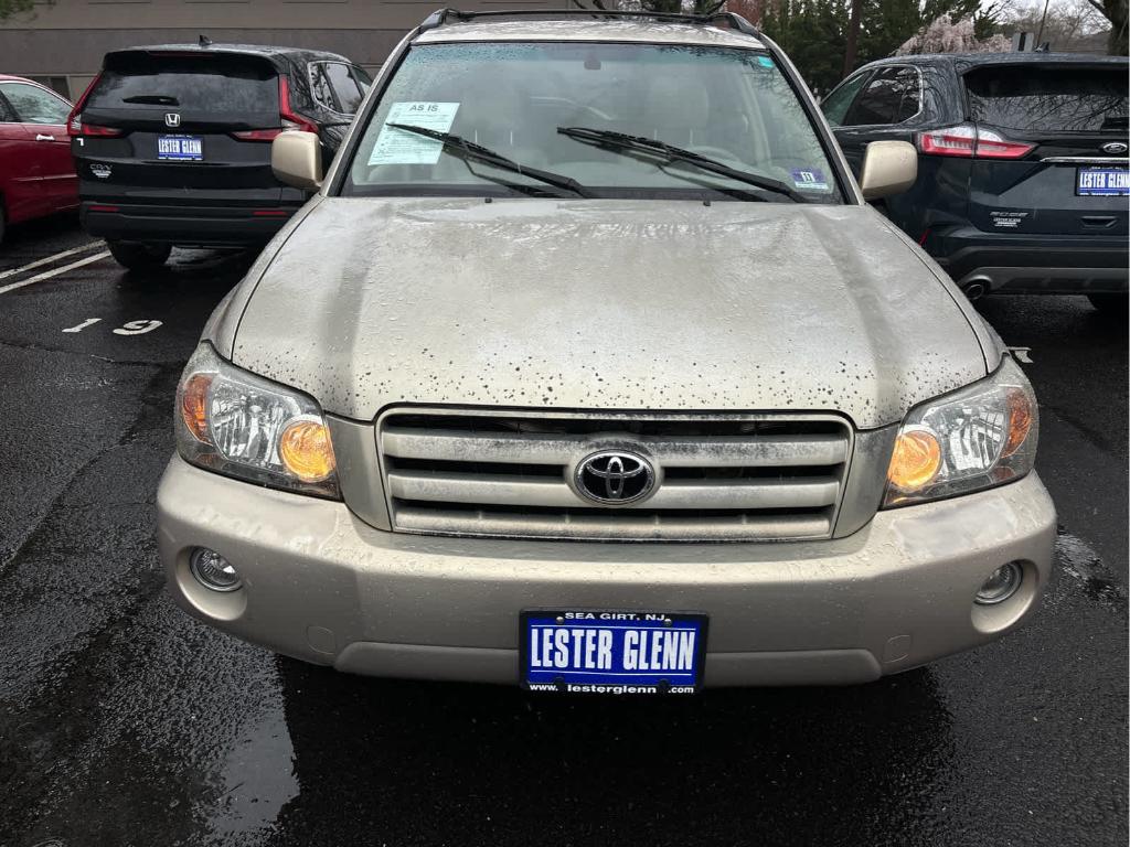 used 2007 Toyota Highlander car, priced at $10,237