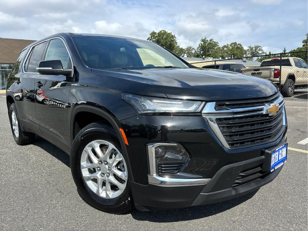 used 2023 Chevrolet Traverse car, priced at $31,079