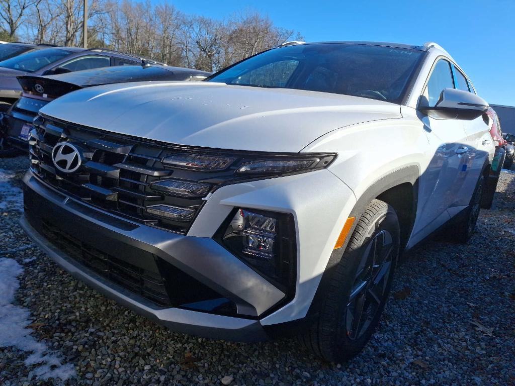 new 2025 Hyundai TUCSON Hybrid car, priced at $37,905