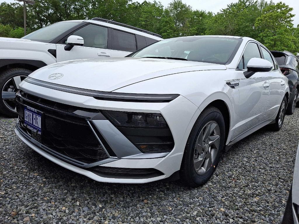 new 2025 Hyundai Sonata car, priced at $28,148