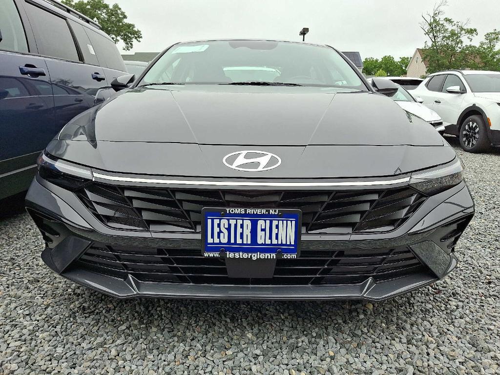 new 2025 Hyundai Elantra car, priced at $26,345