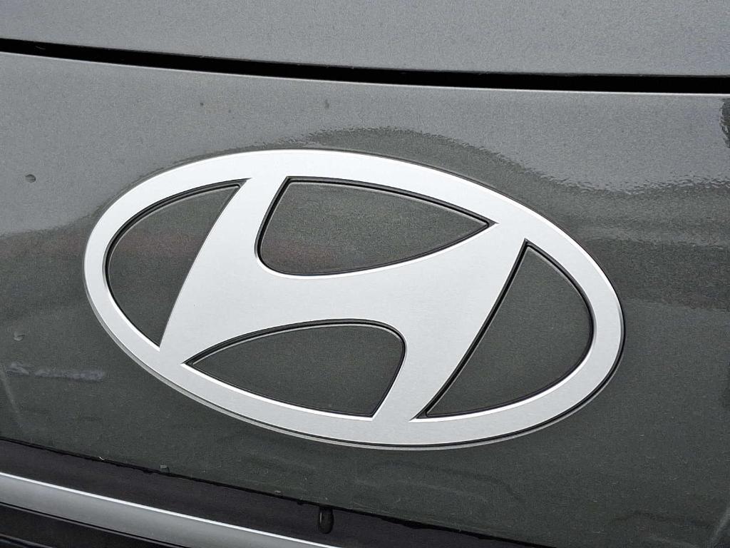new 2025 Hyundai ELANTRA HEV car, priced at $28,810