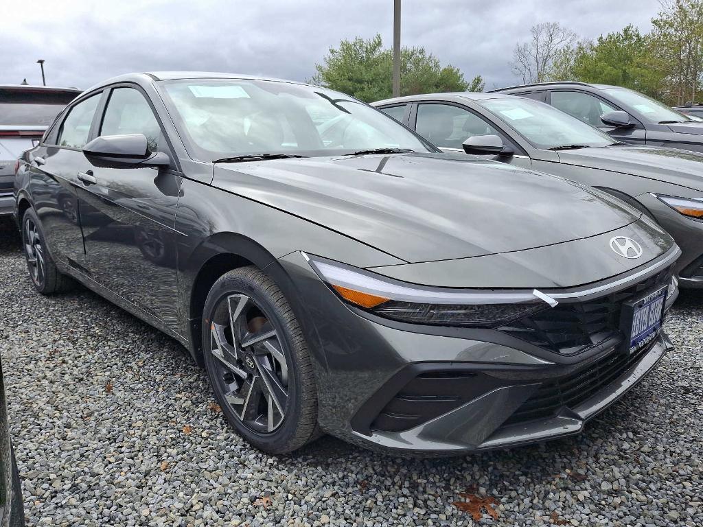 new 2025 Hyundai ELANTRA HEV car, priced at $28,810