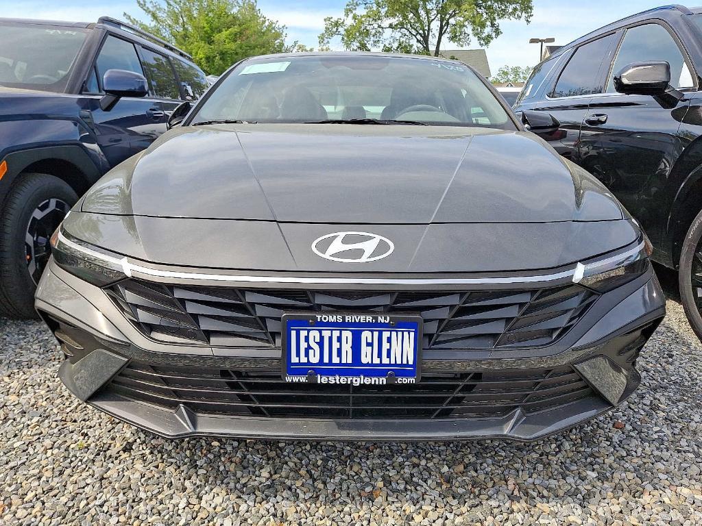 new 2025 Hyundai Elantra car, priced at $24,760