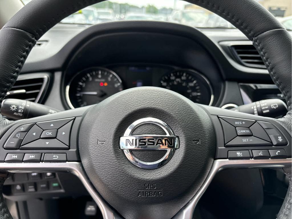 used 2018 Nissan Rogue car, priced at $17,755
