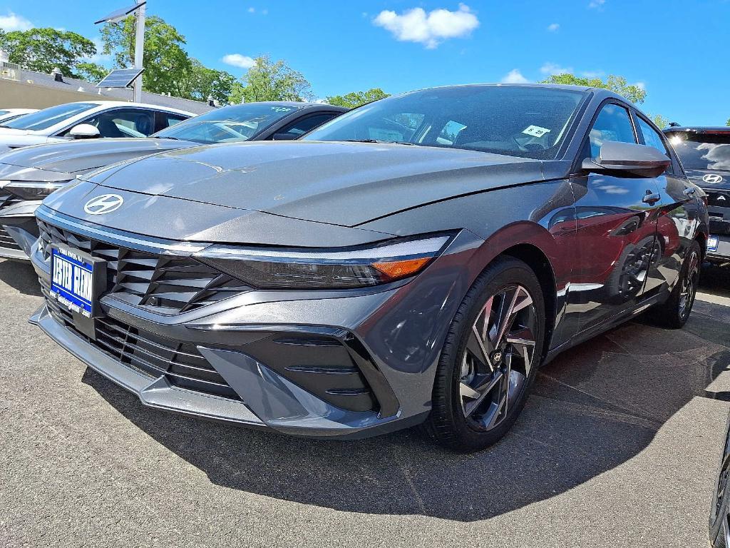 new 2024 Hyundai Elantra car, priced at $26,785
