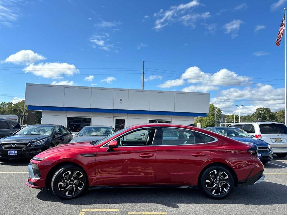 used 2024 Hyundai Sonata car, priced at $25,674