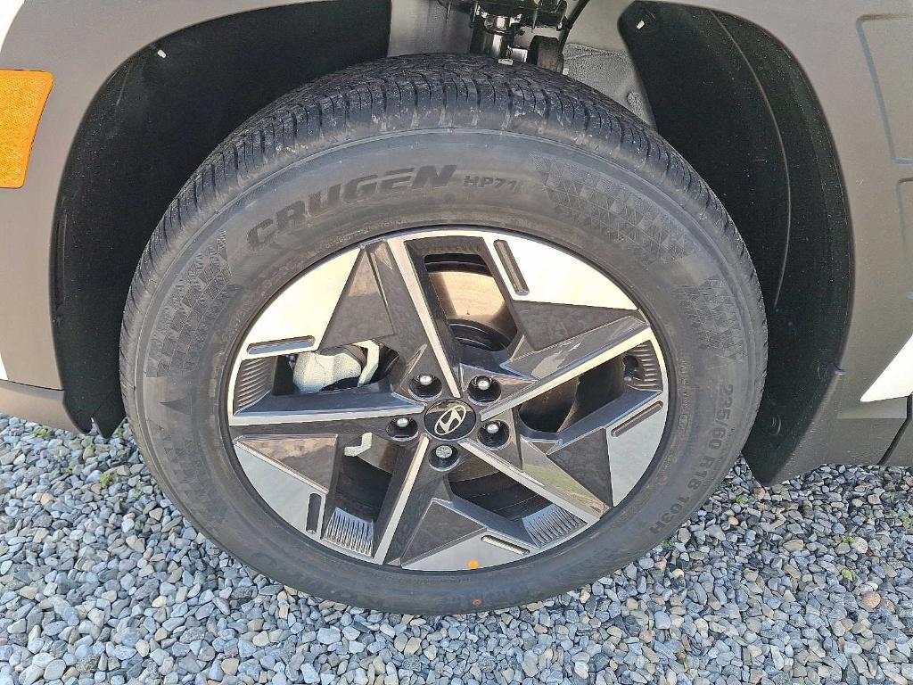 new 2025 Hyundai Tucson car, priced at $32,905