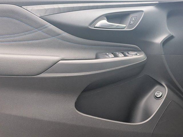 new 2025 Buick Envista car, priced at $29,093