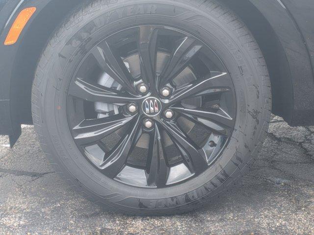 new 2025 Buick Envista car, priced at $29,093