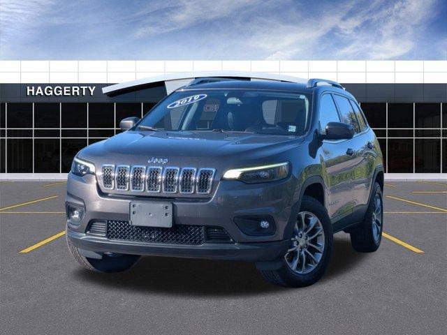 used 2019 Jeep Cherokee car, priced at $16,388