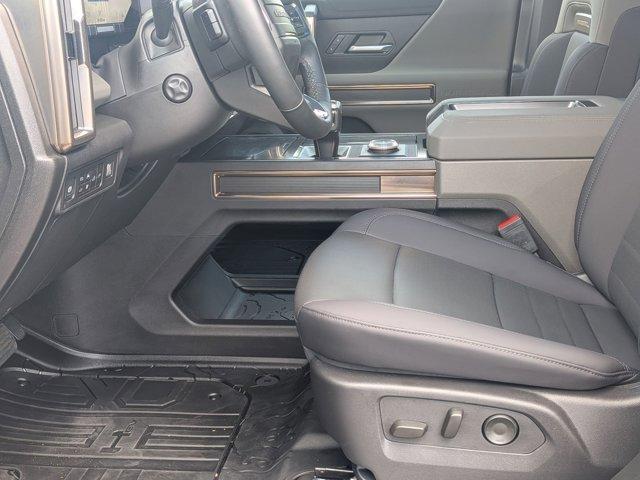 new 2025 GMC HUMMER EV Pickup car, priced at $99,340