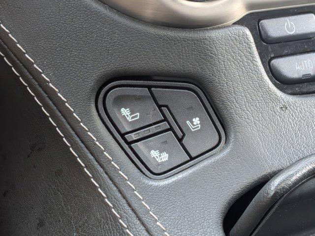 used 2019 GMC Yukon car, priced at $37,555