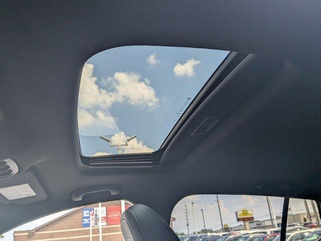 new 2025 Buick Envista car, priced at $29,577