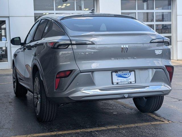 new 2025 Buick Envista car, priced at $29,577