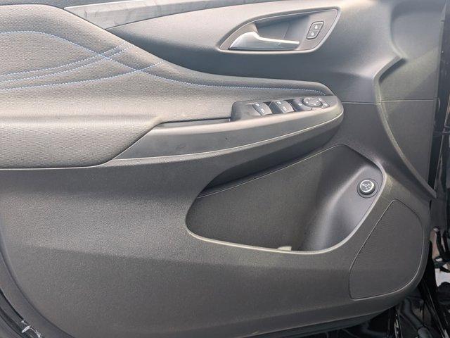 new 2025 Buick Envista car, priced at $29,093