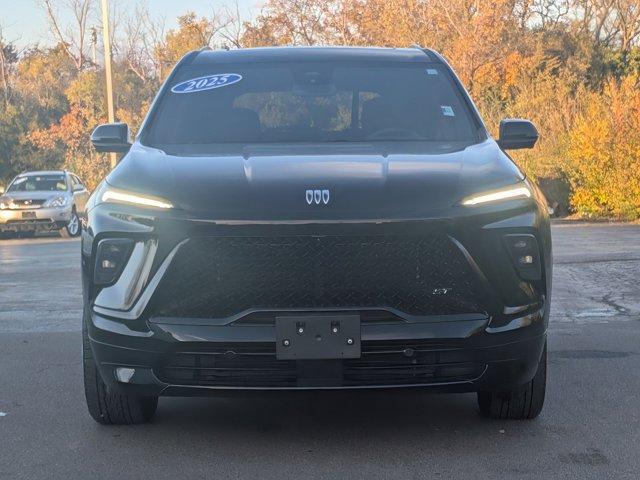 used 2025 Buick Enclave car, priced at $43,898