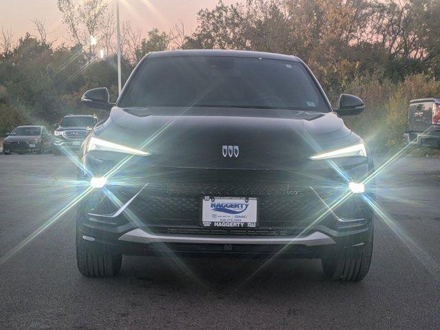 new 2025 Buick Envista car, priced at $26,119