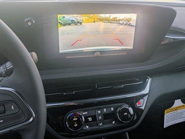 new 2025 Buick Envista car, priced at $26,119