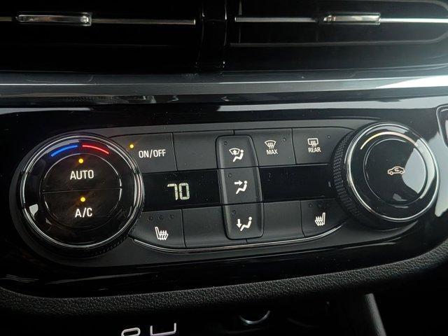 new 2025 Buick Envista car, priced at $26,119