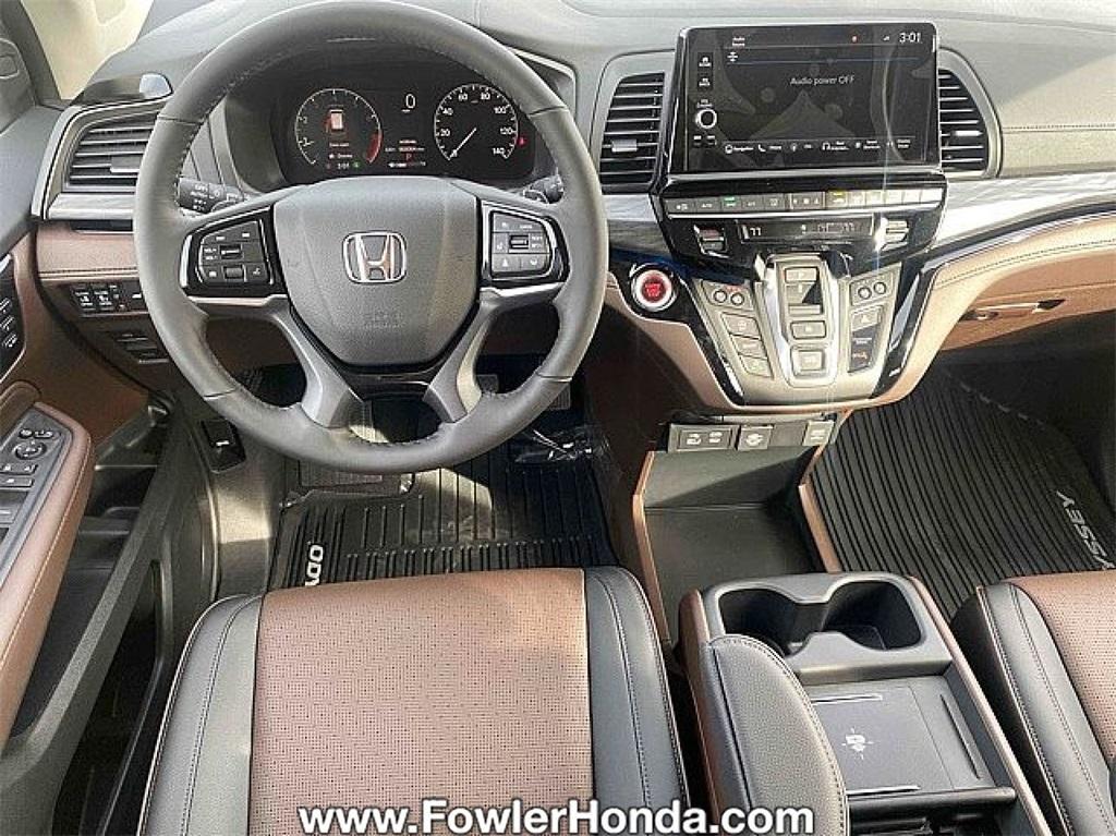 new 2025 Honda Odyssey car, priced at $54,220