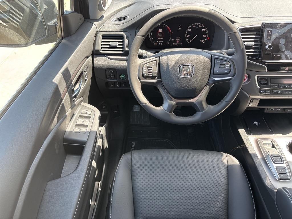 new 2025 Honda Ridgeline car, priced at $44,430
