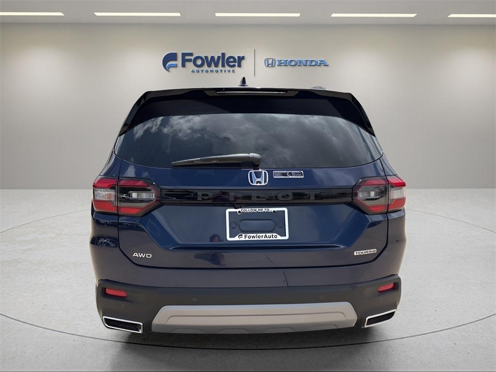 new 2025 Honda Pilot car, priced at $51,050