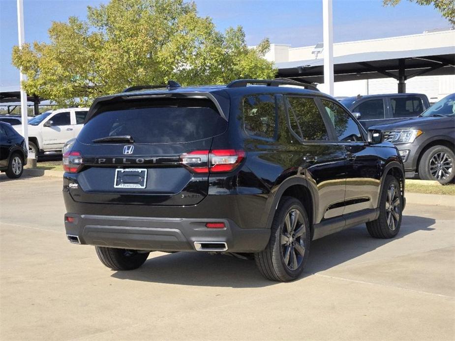 new 2025 Honda Pilot car, priced at $43,695