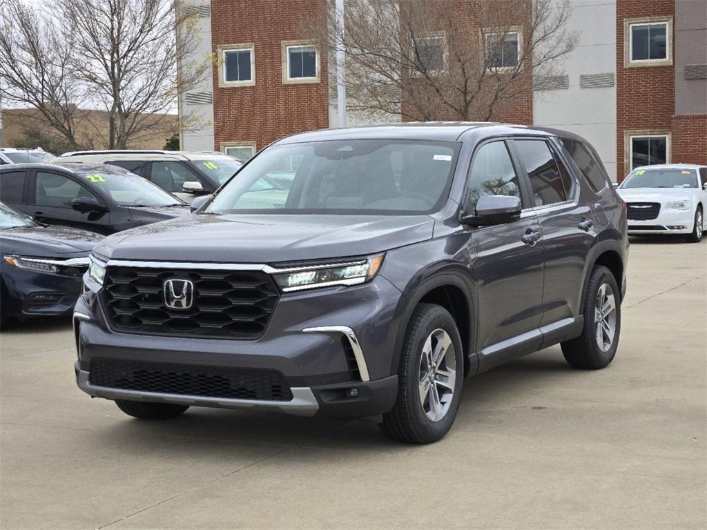 new 2025 Honda Pilot car, priced at $47,725