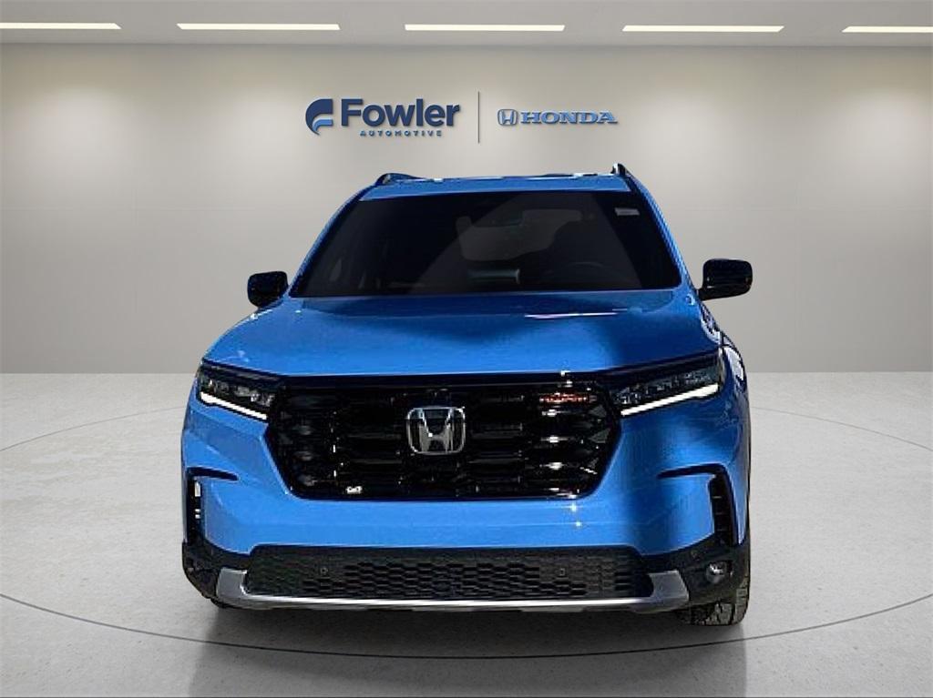 new 2025 Honda Pilot car, priced at $51,305