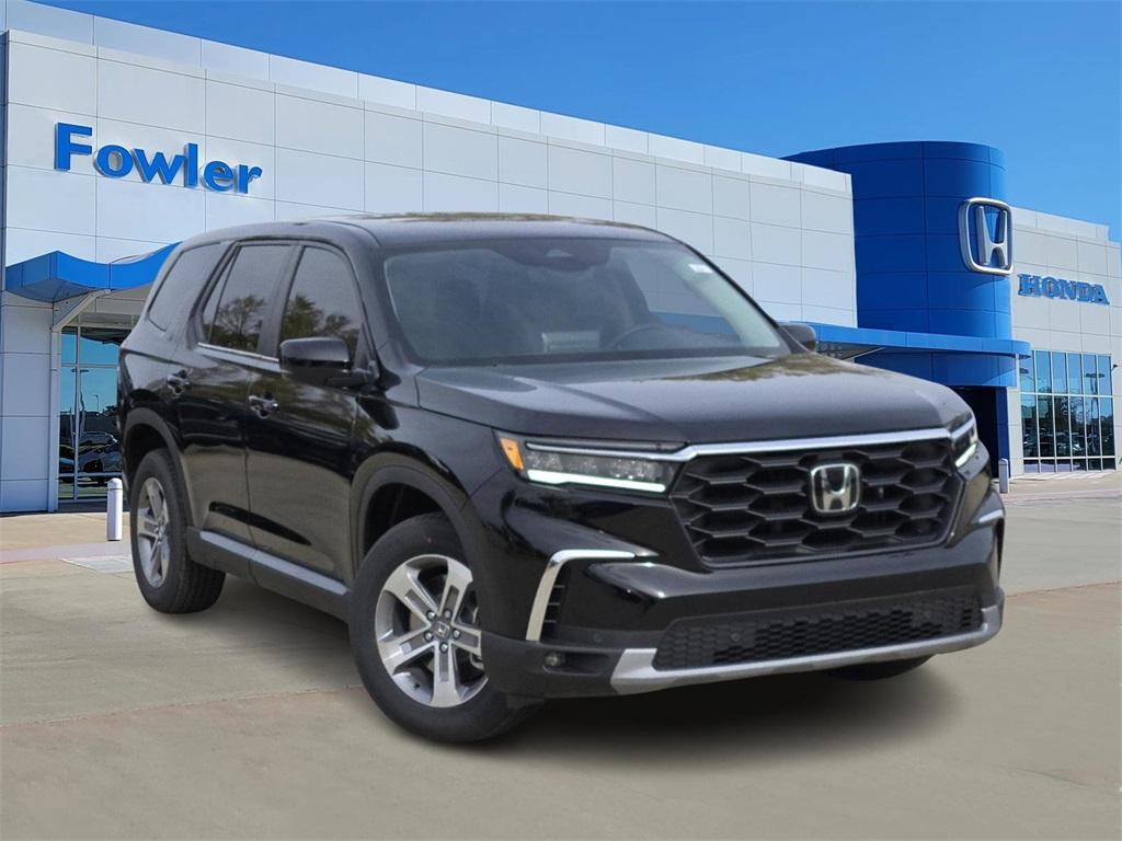 new 2025 Honda Pilot car, priced at $46,995