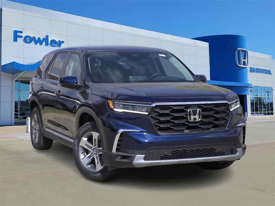 new 2025 Honda Pilot car, priced at $44,895