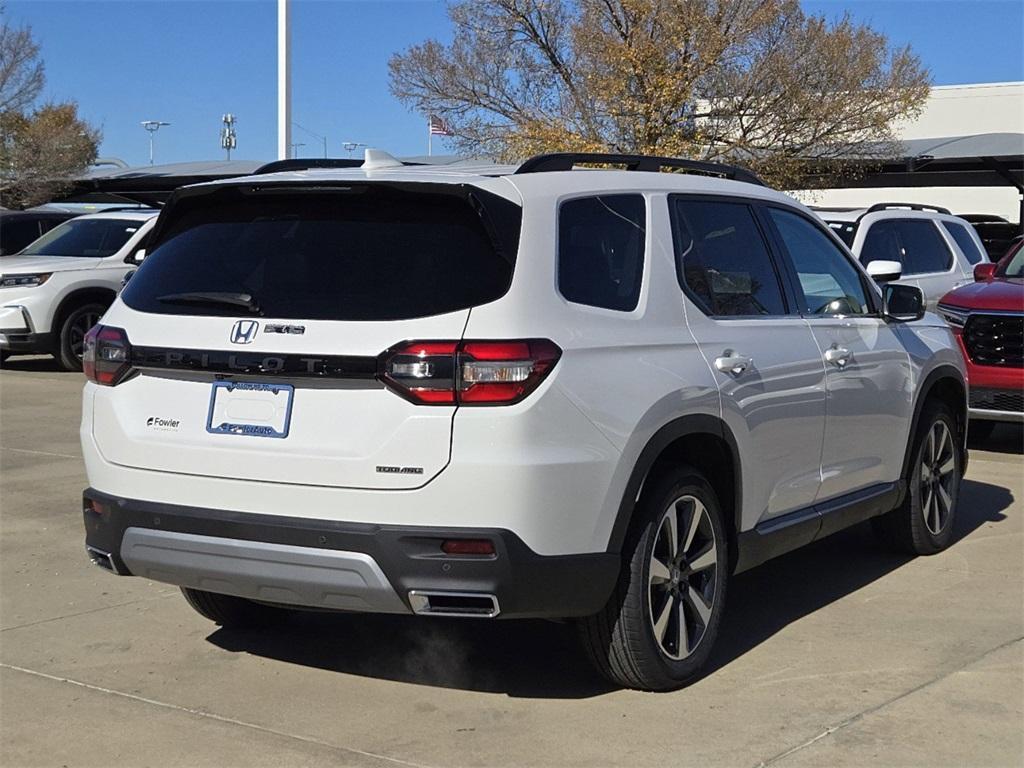 new 2025 Honda Pilot car, priced at $49,350