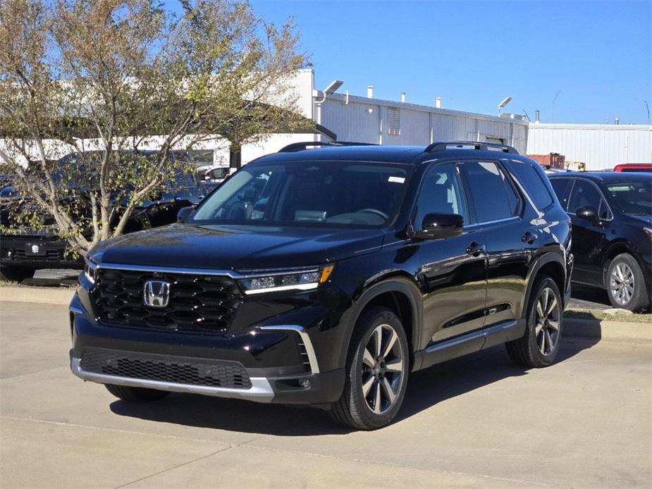 new 2025 Honda Pilot car, priced at $54,475