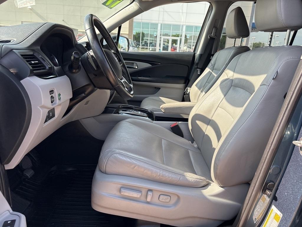 used 2019 Honda Pilot car, priced at $28,400