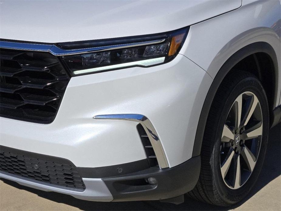 new 2025 Honda Pilot car, priced at $53,170